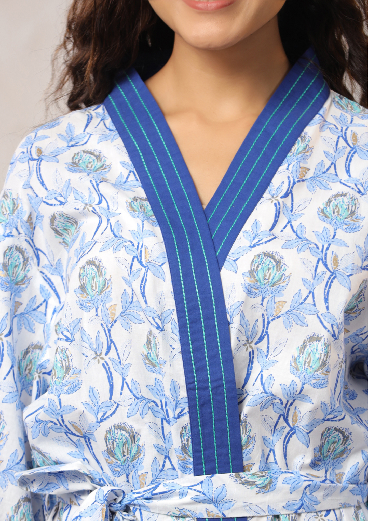Women’s Organic Cotton Jaipur Handblock Floral Bath Robe – Blue & White